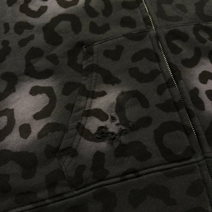 leo - zipper
